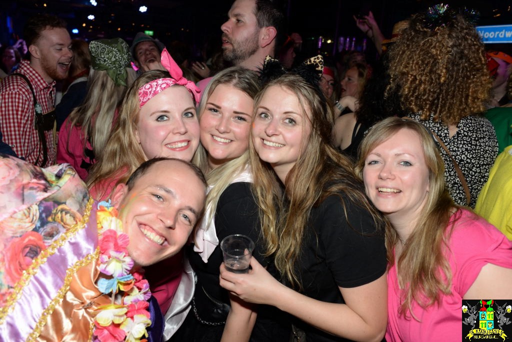 ../Images/Carnavals maandagavond in VdG 228.jpg